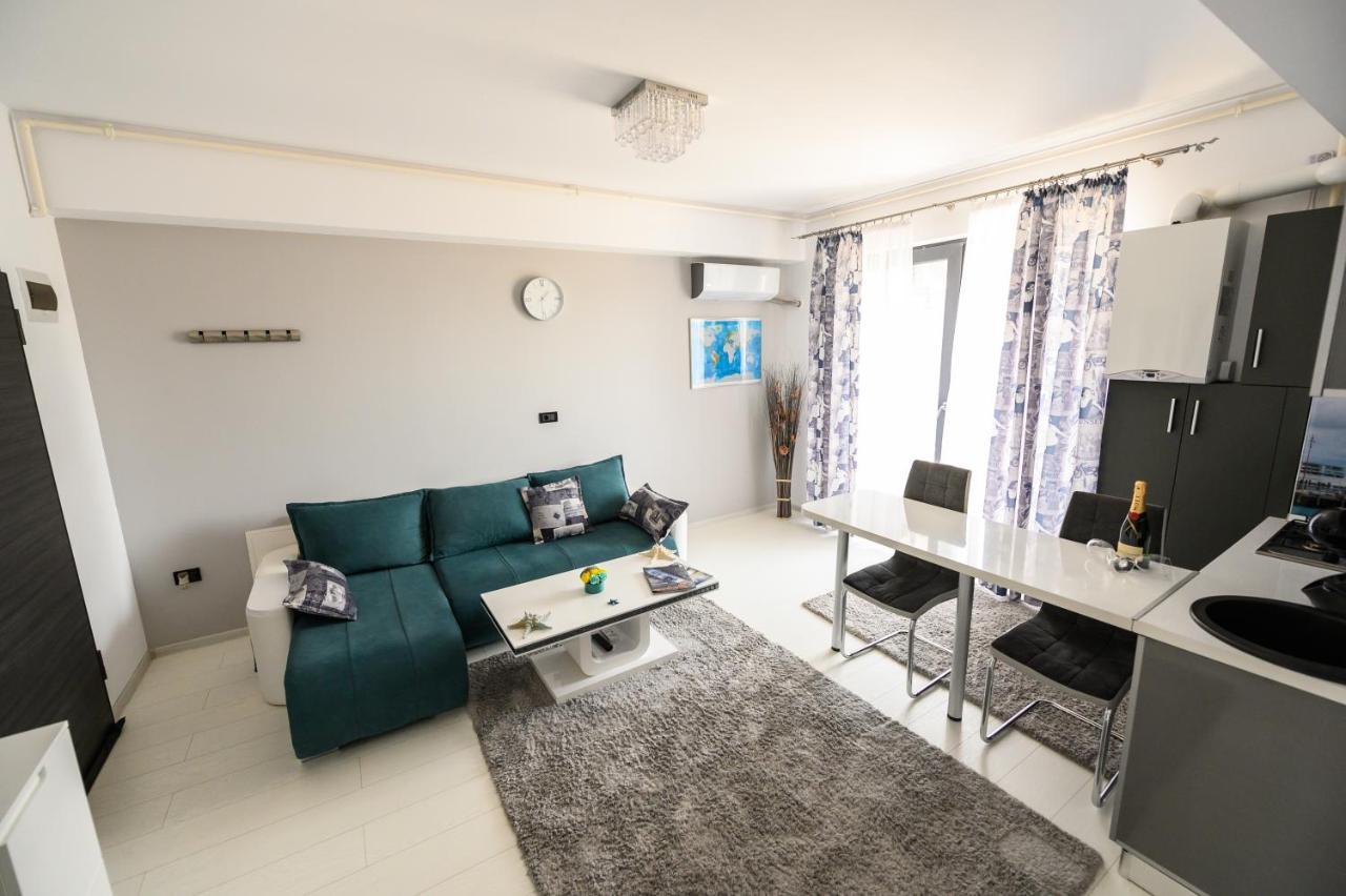 The Captain'S Home - Mamaia Nord นาโวดาริ ภายนอก รูปภาพ